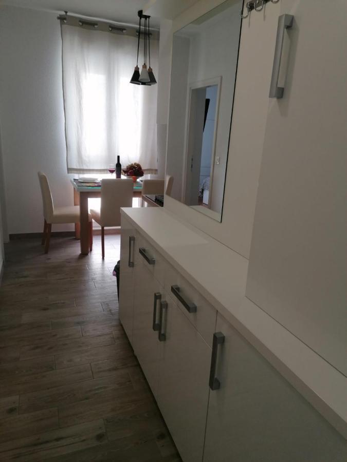 Apartman Petra Pula Exterior photo