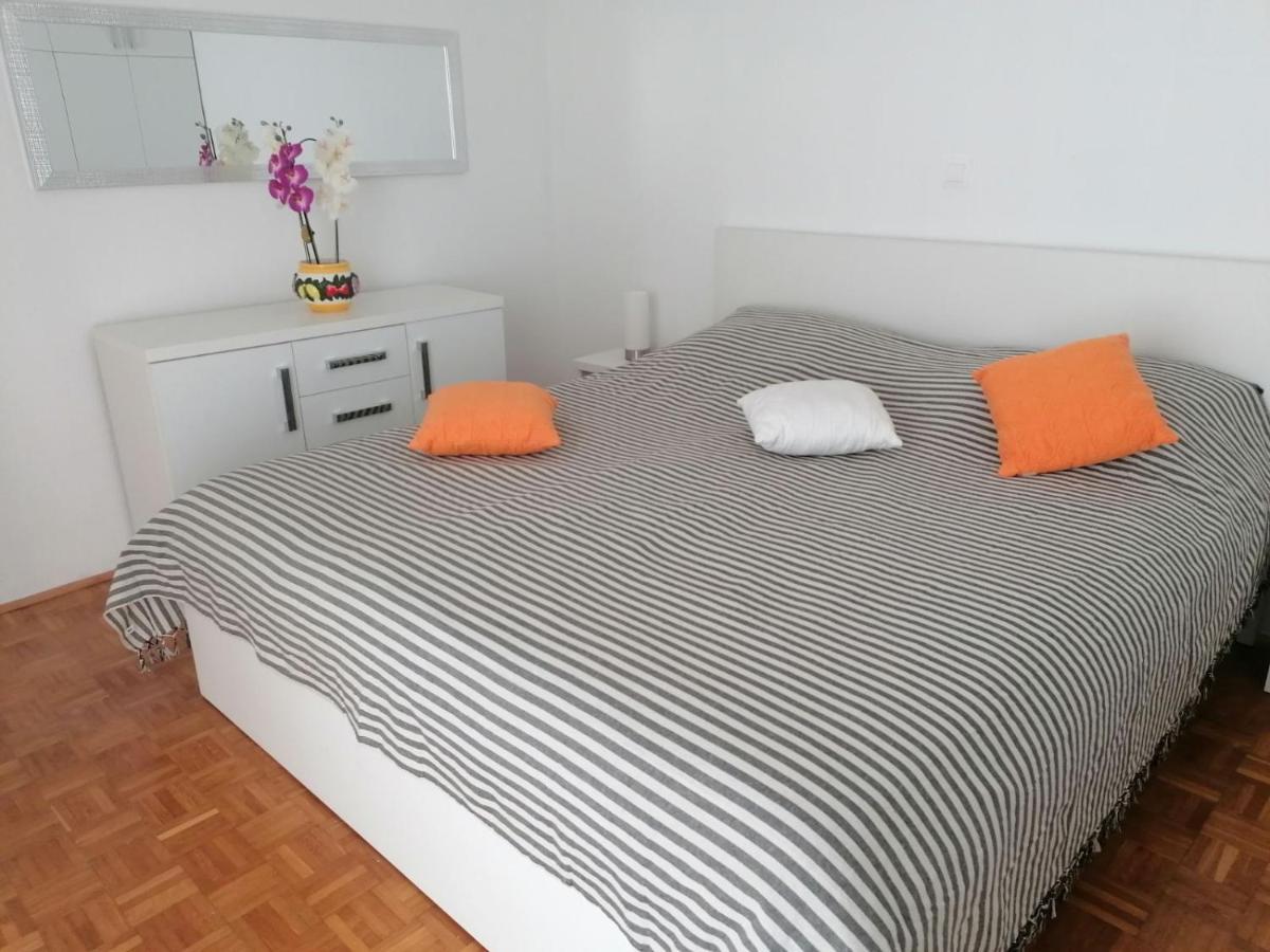 Apartman Petra Pula Exterior photo